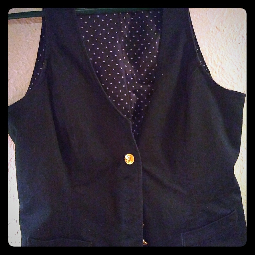 Andrea behar vest